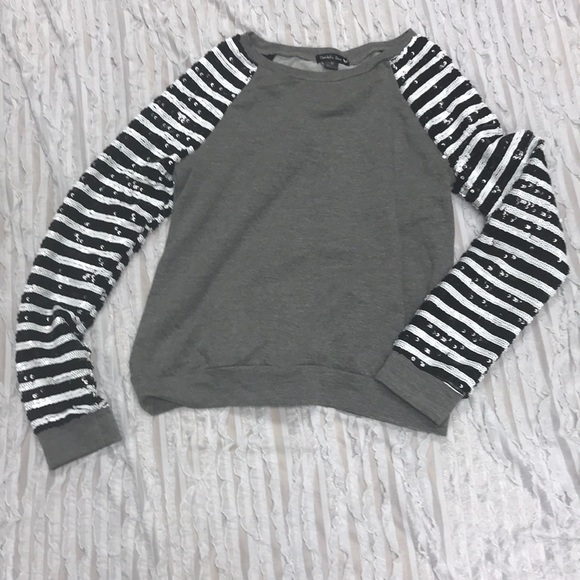 Ladies sweat shirt with sequins - Picture 1 of 3